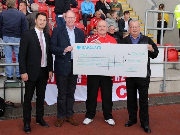 RUFC Cheque Presentation